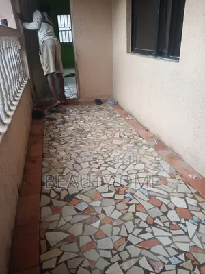 3bdrm Apartment in Ago Palace for rent
