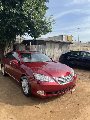 Lexus ES 2012 Red