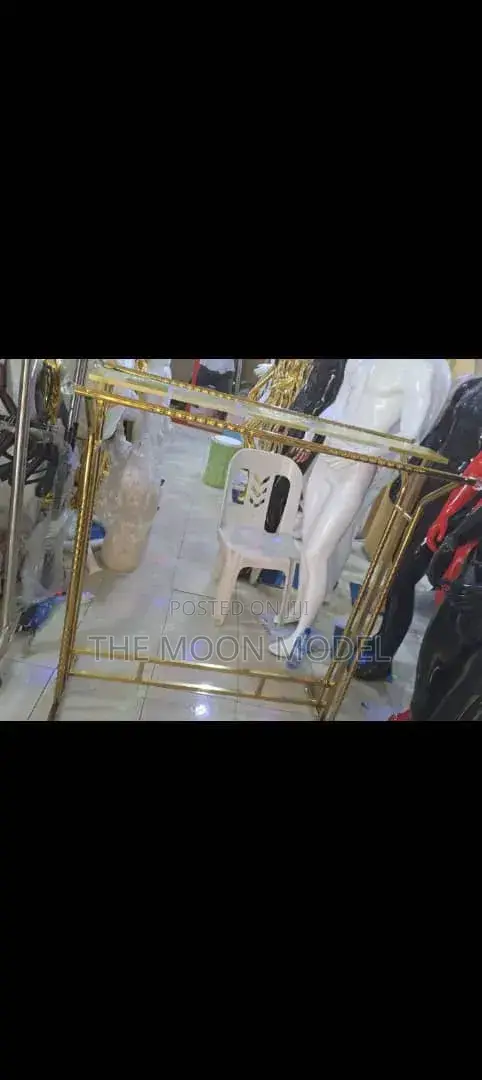 Gold High Quality Hangers