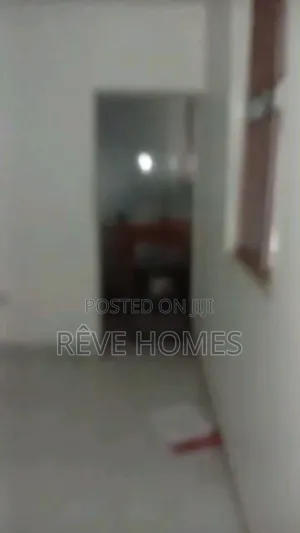 1bdrm Apartment in Alagomeji for rent