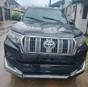 Toyota Land Cruiser Prado 2023 Black