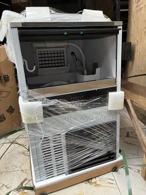 32 Cubes Ice Cube Machine