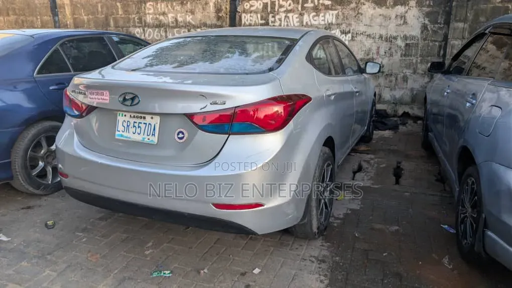 Hyundai Elantra 2014 Silver