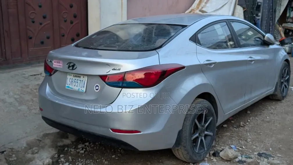 Hyundai Elantra 2014 Silver