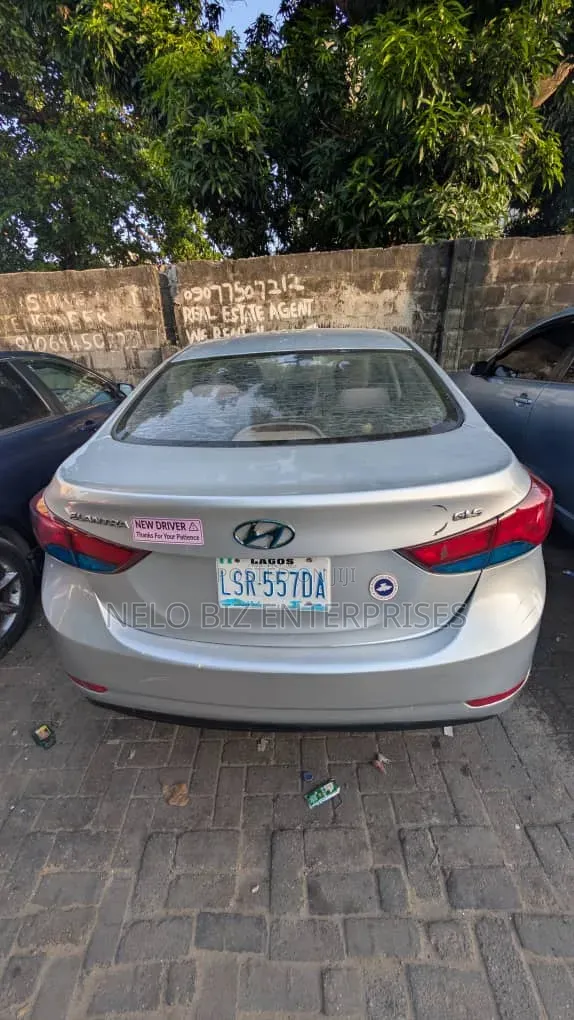 Hyundai Elantra 2014 Silver