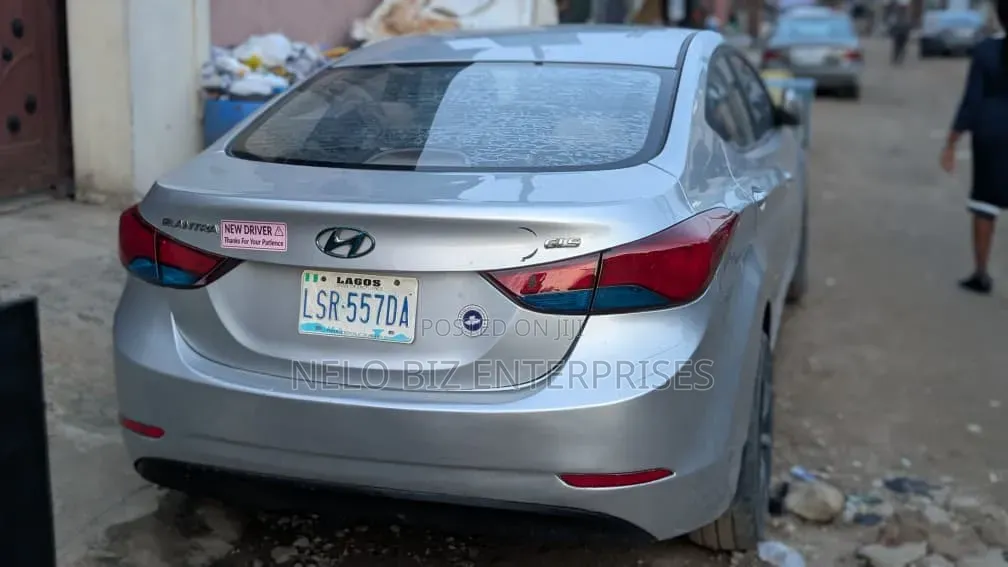Hyundai Elantra 2014 Silver
