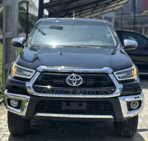 Toyota Hilux 2022 Black