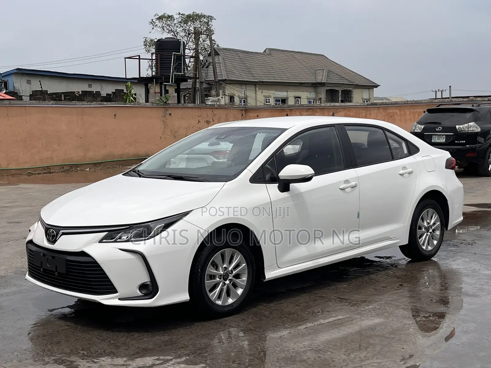Toyota Corolla SE 2023 White