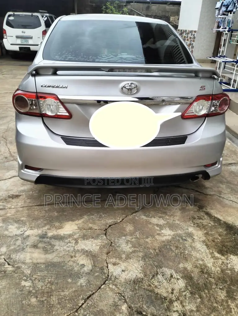 Toyota Corolla 2013 Silver
