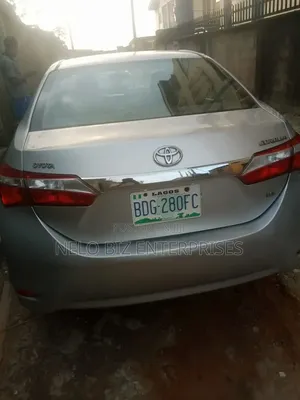 Toyota Corolla 2015 Silver