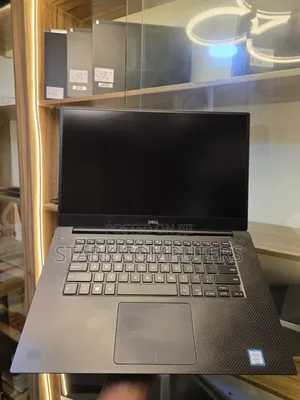 Laptop Dell XPS 15 9560 16GB Intel Core i7 SSD 512GB