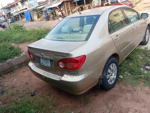 Toyota Corolla 2006 Gold