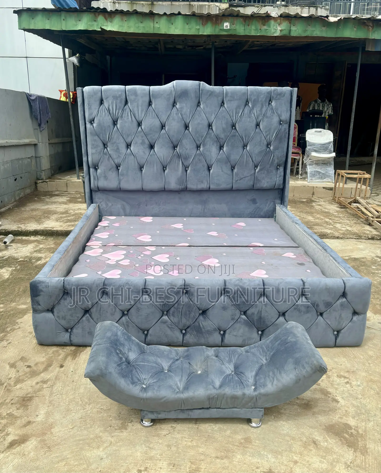 Quality Crafted 6 by 6 Tufted Padded Bedframe