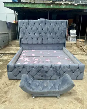 Quality Crafted 6 by 6 Tufted Padded Bedframe