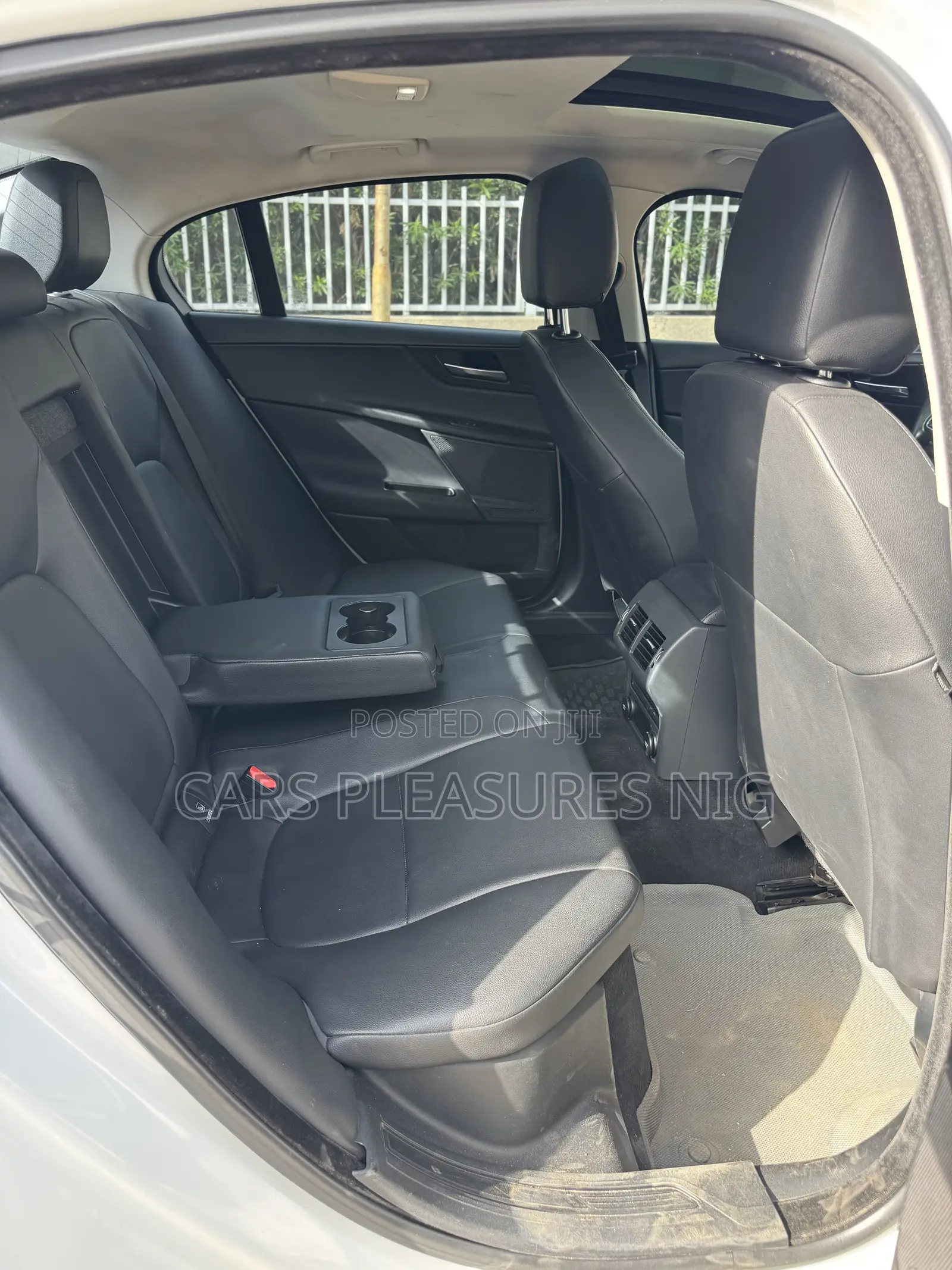 Jaguar XE 2017 White