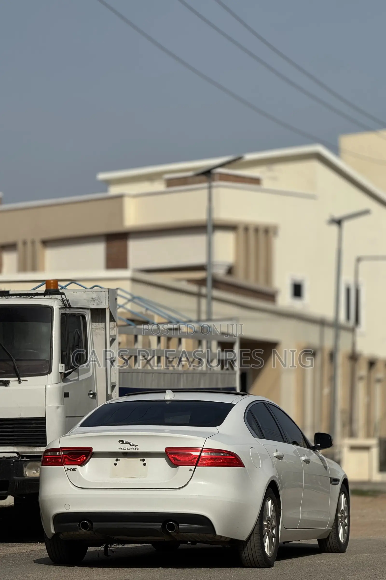 Jaguar XE 2017 White