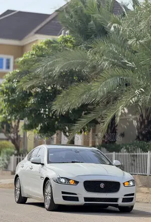Jaguar XE 2017 White