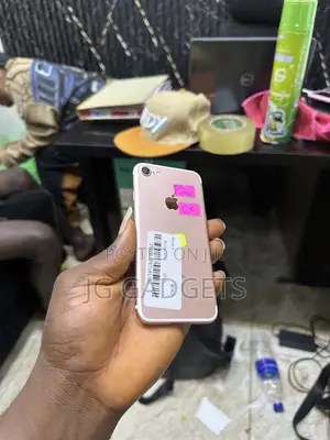 Apple iPhone 7 32 GB Gold