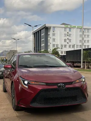 Toyota Corolla LE 2022 Maroon