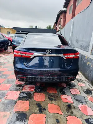 Toyota Avalon XLE 4dr Sedan (3.5L 6cyl 6A) 2014 Blue