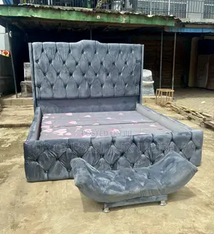 Affordable Durable Tufted 6 by 6 Wooden Bedframe