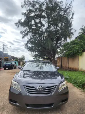 Toyota Camry 2.4 SE 2008 Gray