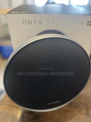 Onyx Studio 9