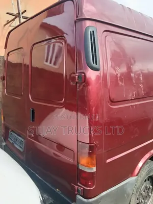 Ford Transit 2004 Red