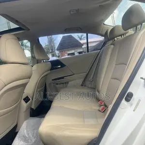Honda Accord Touring 4dr Sedan FWD (3.5L 6cyl 6A) 2013 White