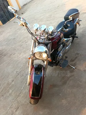 Suzuki Intruder 2002 Red