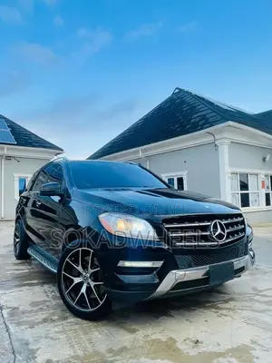 Mercedes-Benz M Class ML350 4MATIC 4dr SUV AWD (3.5L 6cyl 7A) 2014