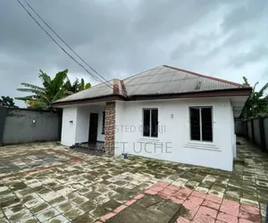 4bdrm Bungalow in Shell Location for sale