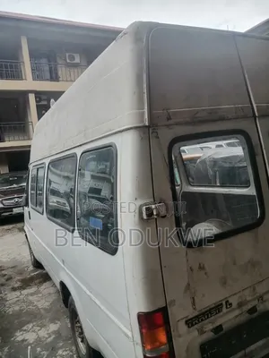 Ford Transit 2000 White