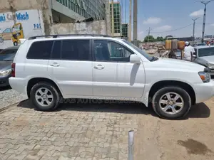 Toyota Highlander 2005 White