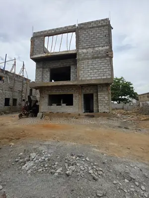 4bdrm Duplex in Lugbe District. for sale