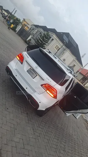 Mercedes-Benz M Class ML 350 4Matic 2013 White