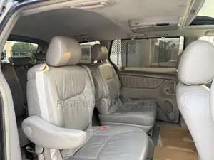 Toyota Sienna Limited 7 Passenger 2011 Gray