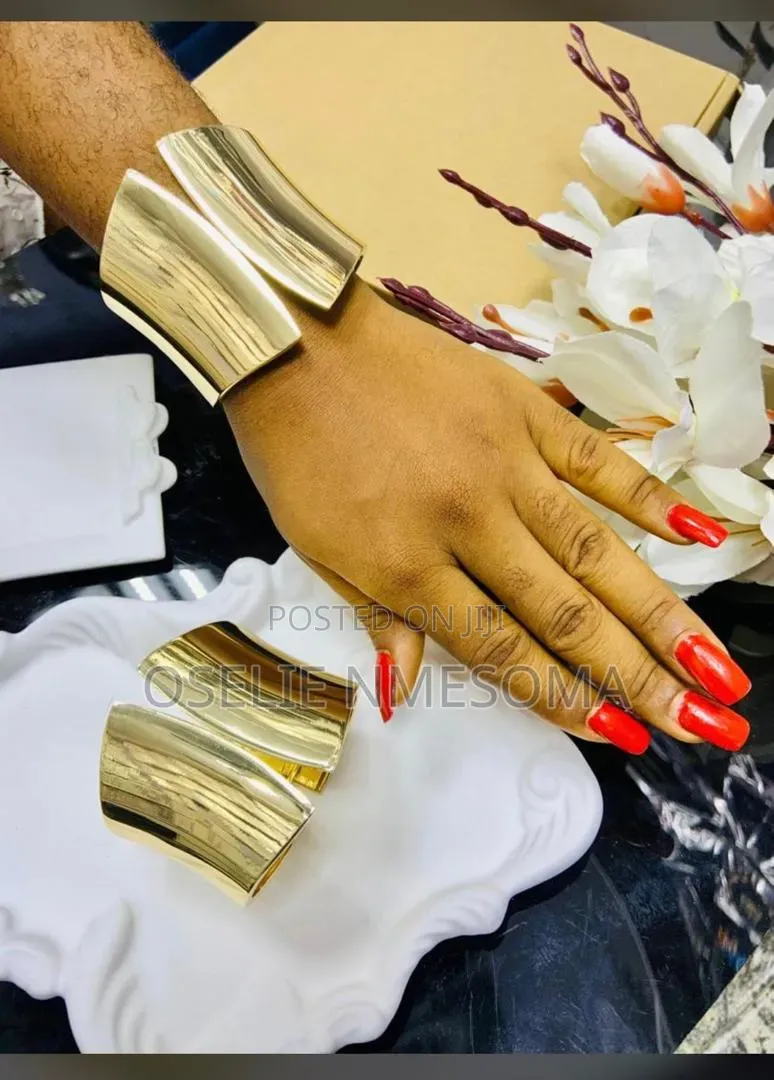 Chunky Bangles