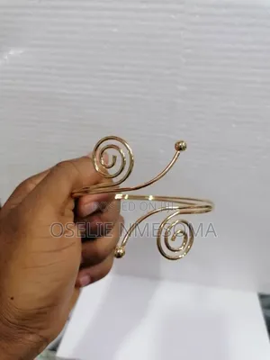 Fashion Arm Cuff