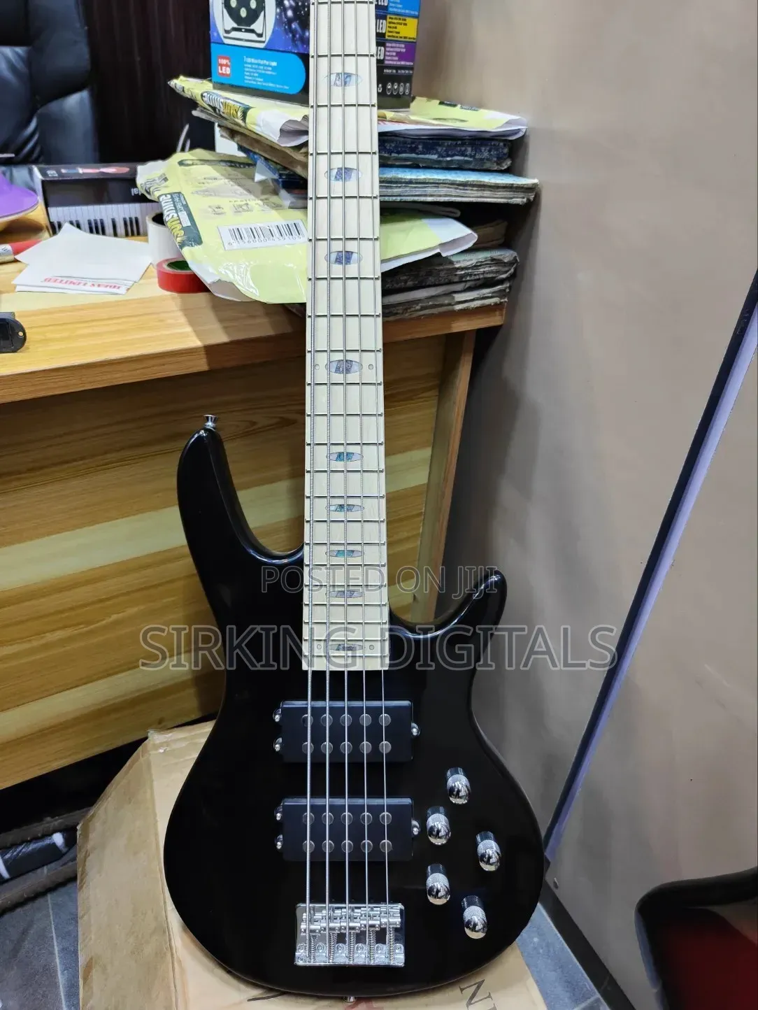 Ibanez Active Bass Guitar 5 Strings Guitar