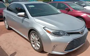 Toyota Avalon Limited 4dr Sedan (3.5L 6cyl 6A) 2015 Silver