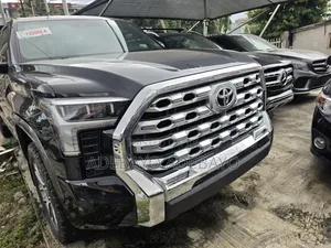 Toyota Tundra 2023 Black