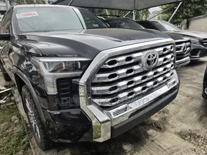 Toyota Tundra 2023 Black