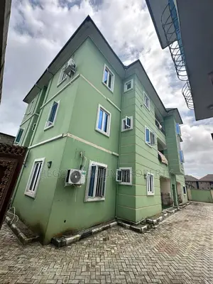 2bdrm Block of Flats in Rukpokwu Estate for sale
