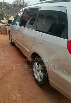 Toyota Sienna LE 2008 Silver
