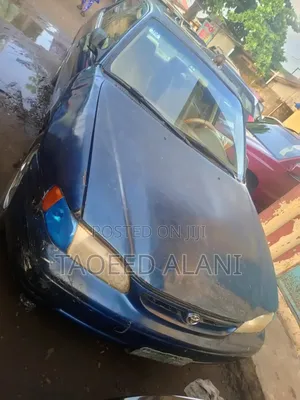 Toyota Corolla 1999 Blue