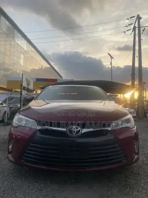 Toyota Camry 2015 Maroon