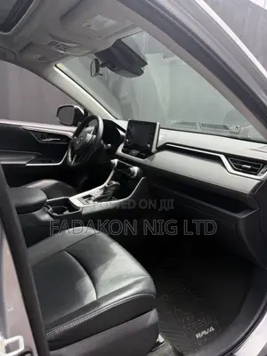 Toyota RAV4 XLE AWD 2024 Gray