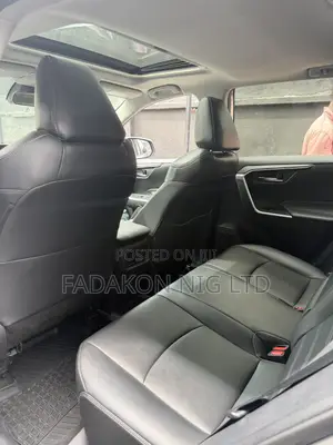Toyota RAV4 XLE AWD 2024 Gray