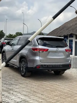 Toyota Highlander 2016 Silver